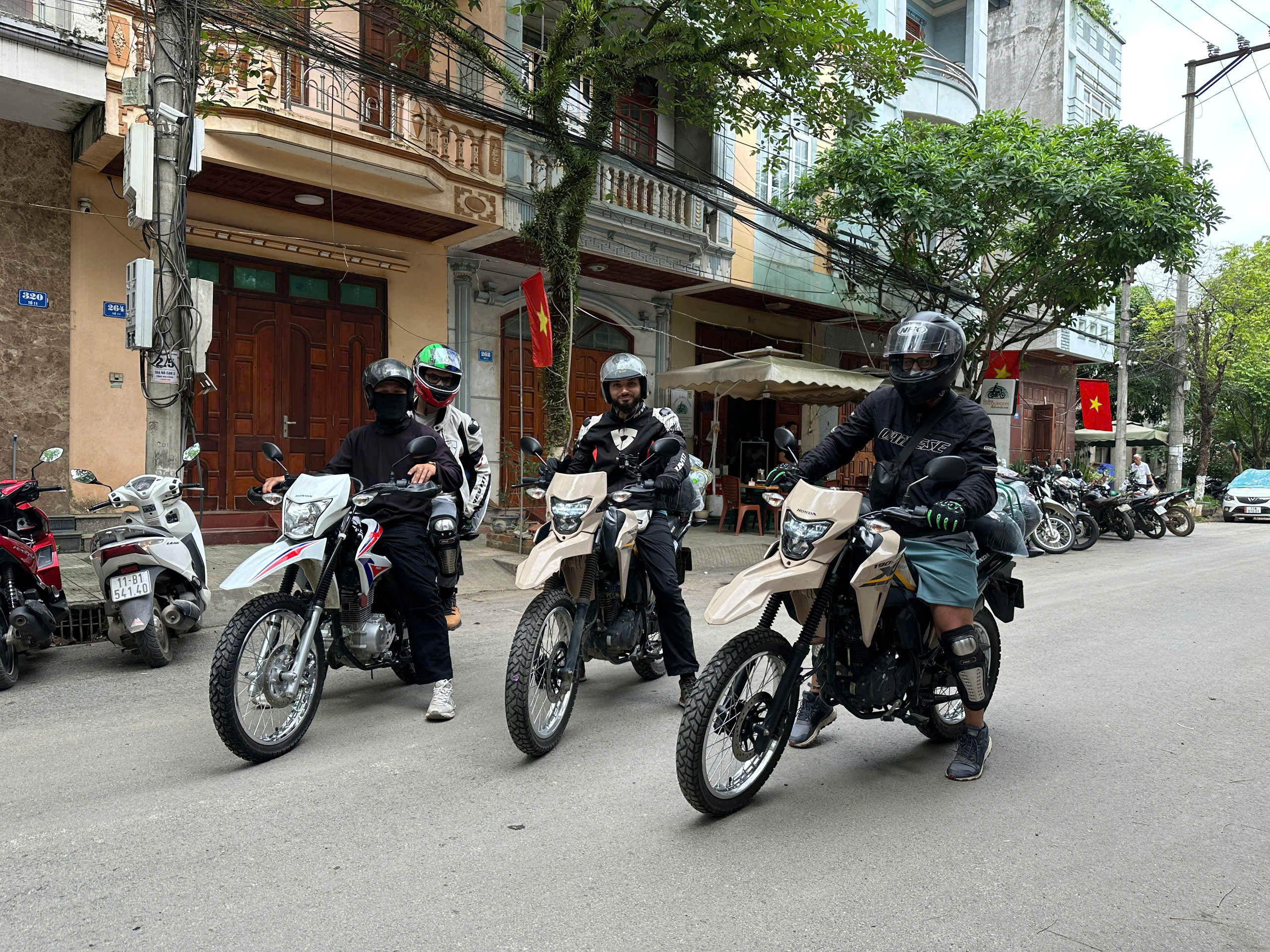 image_0